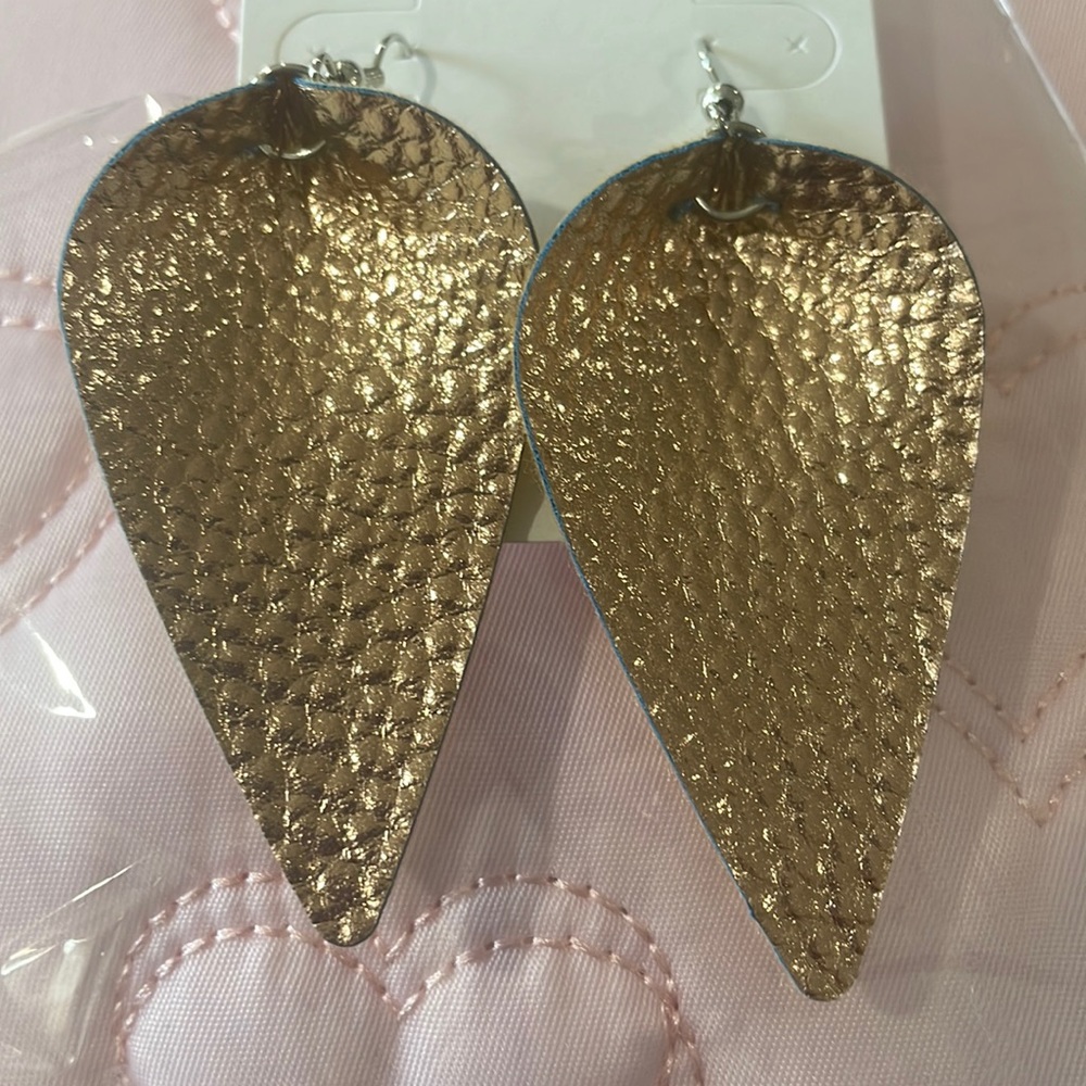 🎉4 for $20! Rose gold vegan leather Earrings- brand new! Lightweight! - Picture 2 of 5